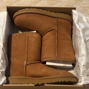 UGG Tan Shoe Box